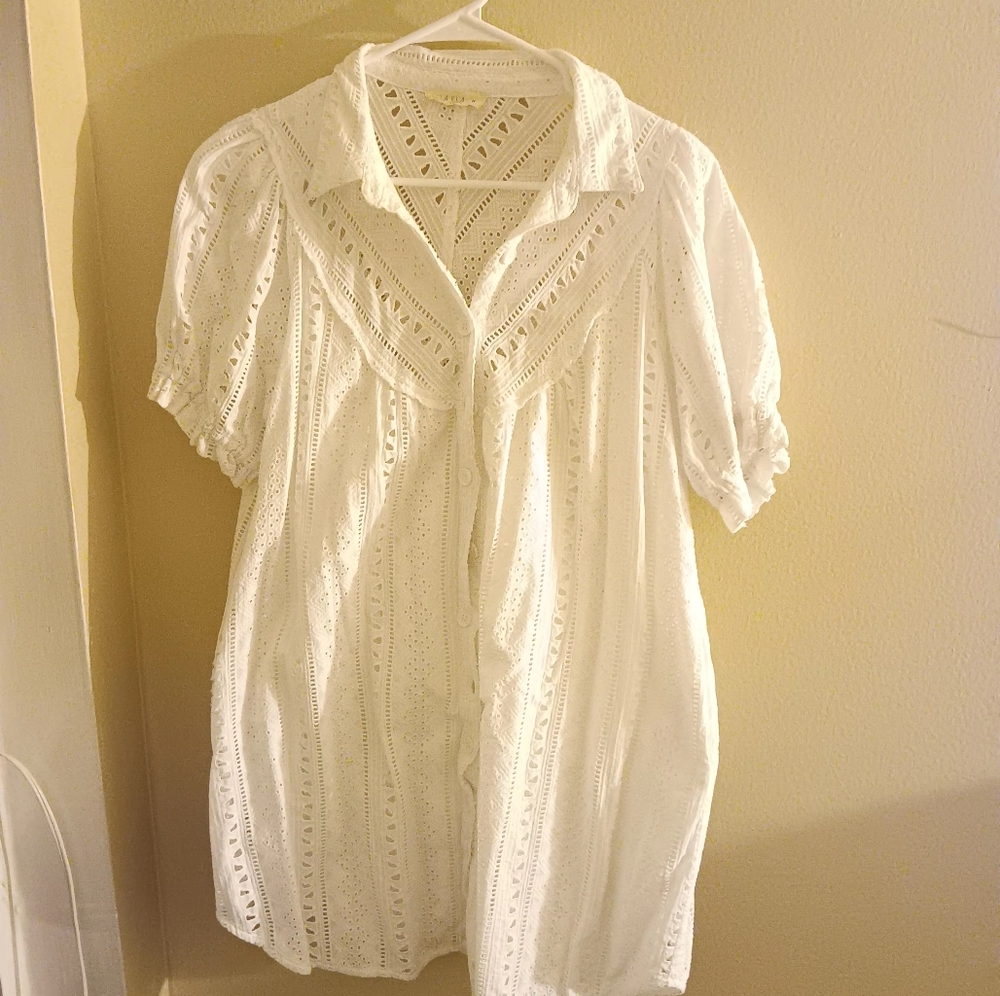 ILLA ILLA Cream Lace Dress